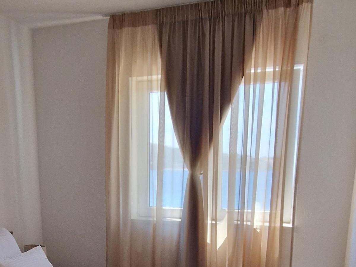 Apartments Stipe ロゴズニッツァ エクステリア 写真