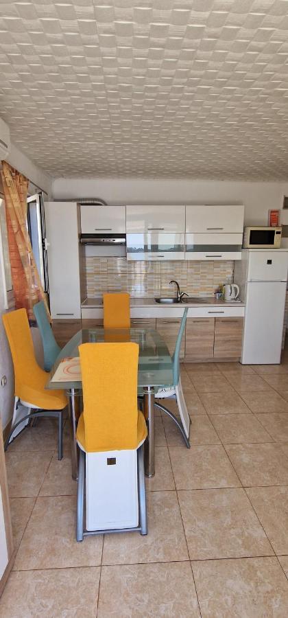 Apartments Stipe ロゴズニッツァ エクステリア 写真