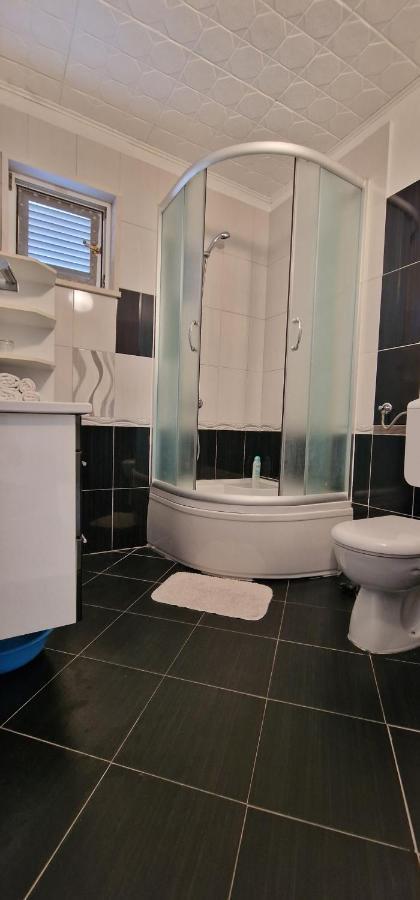 Apartments Stipe ロゴズニッツァ エクステリア 写真